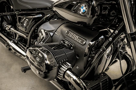 BMW R 18