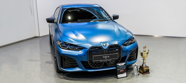 BMW i4 je Autem roku 2021/22 v České republice.