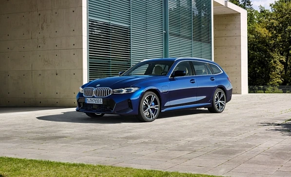 Nové (2022) BMW řady 3 Touring 2022 (G21)