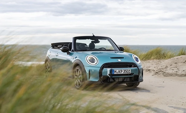 MINI CABRIO | SEASIDE EDITION ON THE BEACH