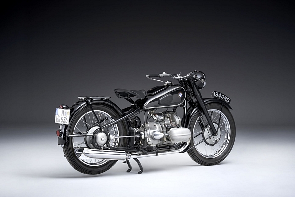 BMW R18 VS. BMW R 5 (1936)