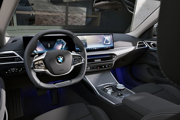 NOVÉ (2024) BMW řady 4 Gran Coupé (G26) 1