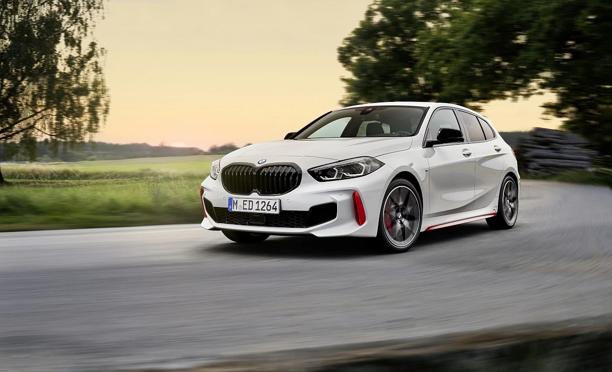 BMW 128ti | NOVÁ, MIMOŘÁDNÁ SPORTOVNÍ VARIANTA.